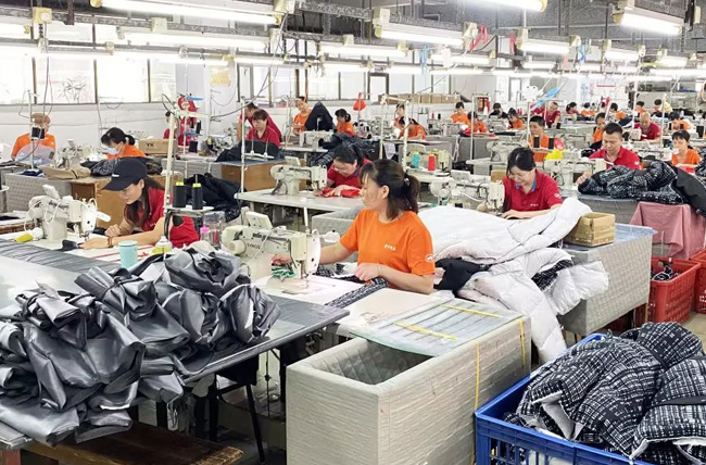 Fabricant de veste extérieure personnalisée: comment choisir le bon partenaire OEM